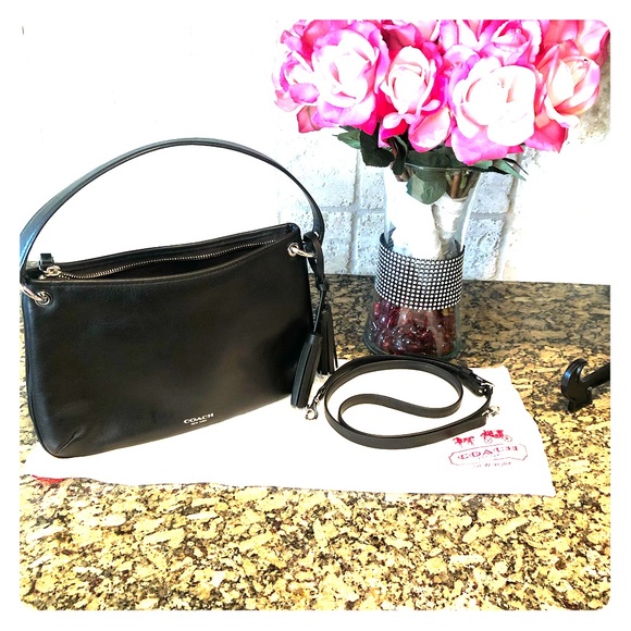 Coach Handbags - 🎉Host Pick🎉COACH EUC Crossbody Shoulder bag/tote
